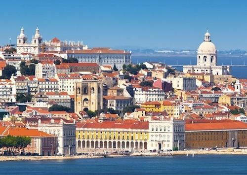 Your Home In Bairro Alto Lisbon Room photo
